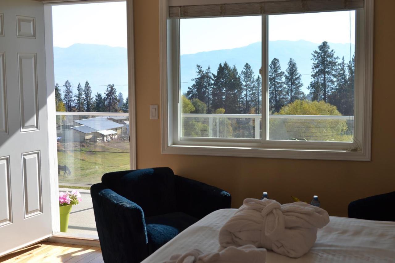 Salish B&B And Spa West Kelowna Buitenkant foto