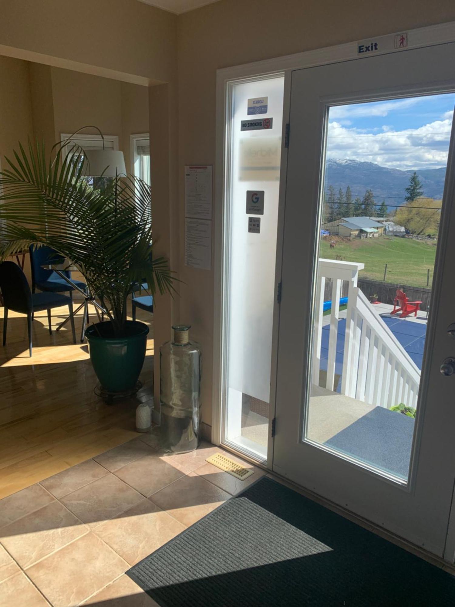Salish B&B And Spa West Kelowna Buitenkant foto